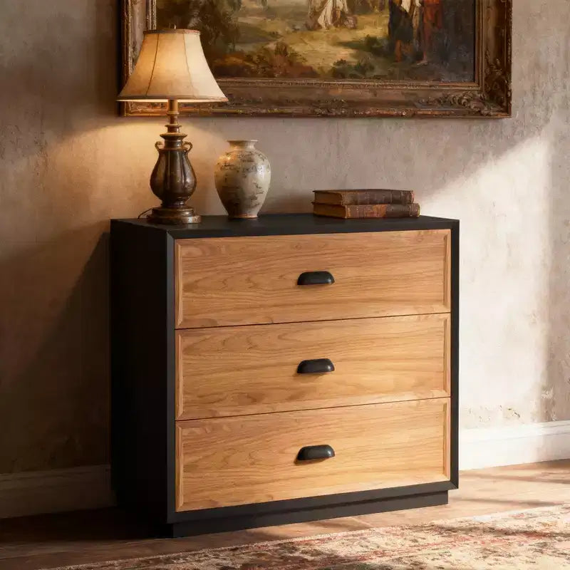 Comodino in legno massello con 3 cassetti Farmhouse 31.49, comodino rustico